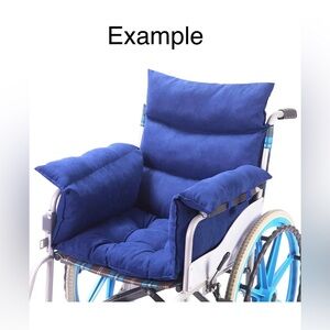 🥳 Wheelchair Cushion Set  Nwot ❣️Ship Alone❣️